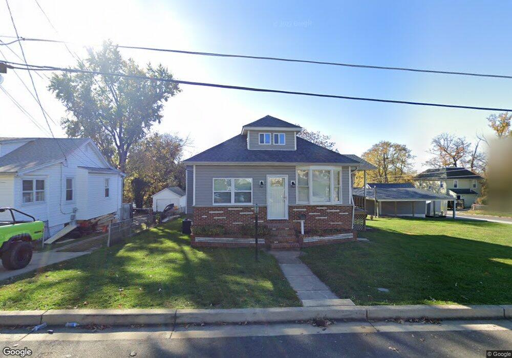 303 First Ave, Halethorpe, MD 21227 - photo 1