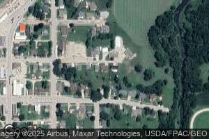 208 Oak St, Fort Atkinson, IA 52144