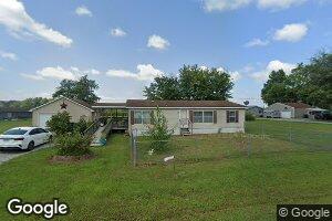 91 Center St, Ewing, IL 62836