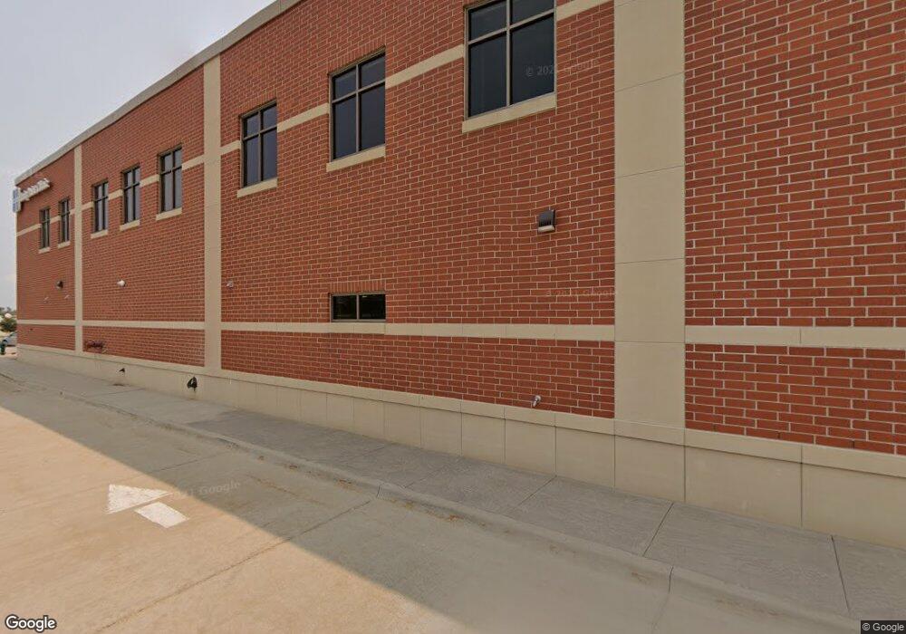 5001 Williams Blvd SW, Cedar Rapids, IA 52404 - photo 1