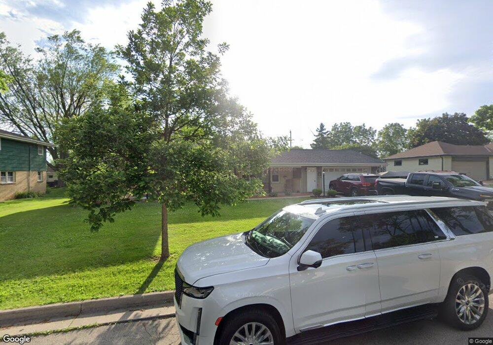 4977 N 132nd St, Butler, WI 53007 - photo 1