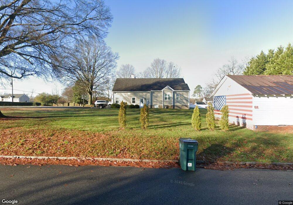 9328 Hungary Rd, Glen Allen, VA 23060 - photo 1