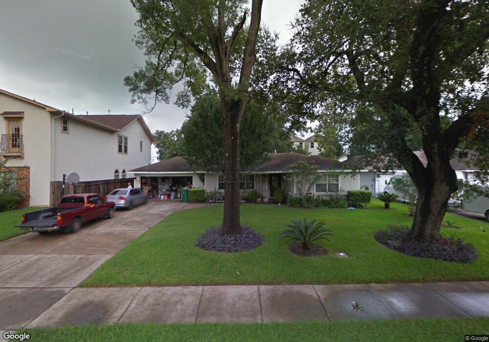 1718 Bayram Dr, Houston, TX 77055 - photo 1