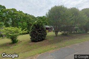403 Rolling Hills Dr, Royston, GA 30662