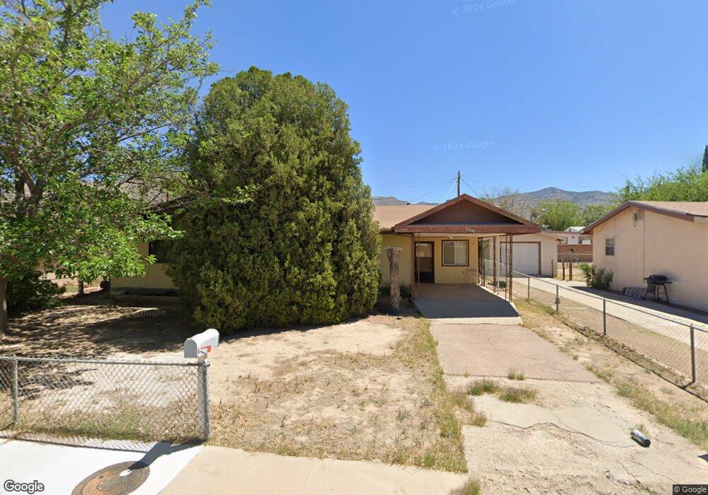 2310 Yale Ave, Alamogordo, NM 88310 - photo 1
