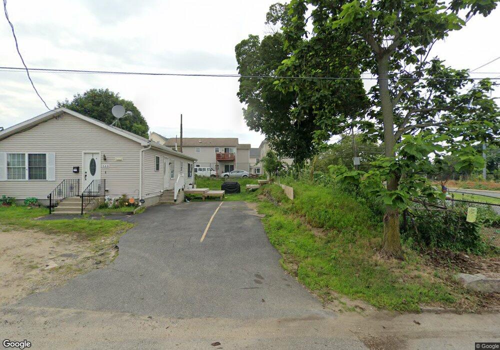 562 Dexter St, Providence, RI 00000 - photo 1