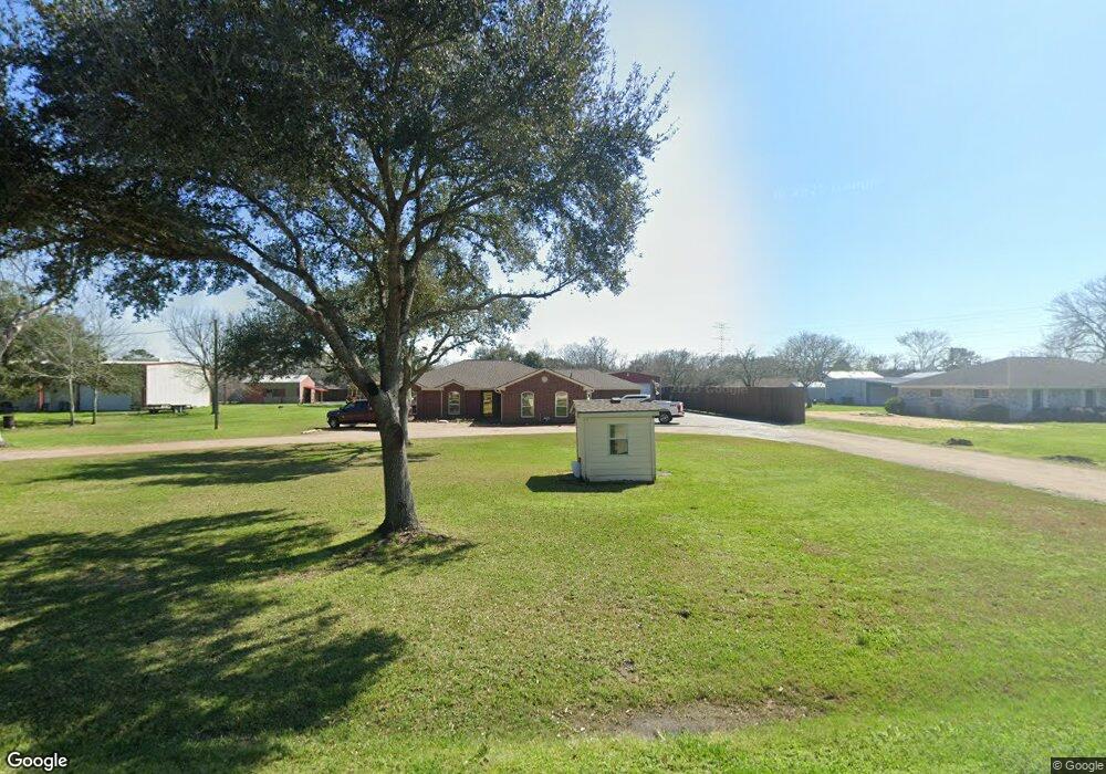 1724 County Road 152, Alvin, TX 77511 - photo 1
