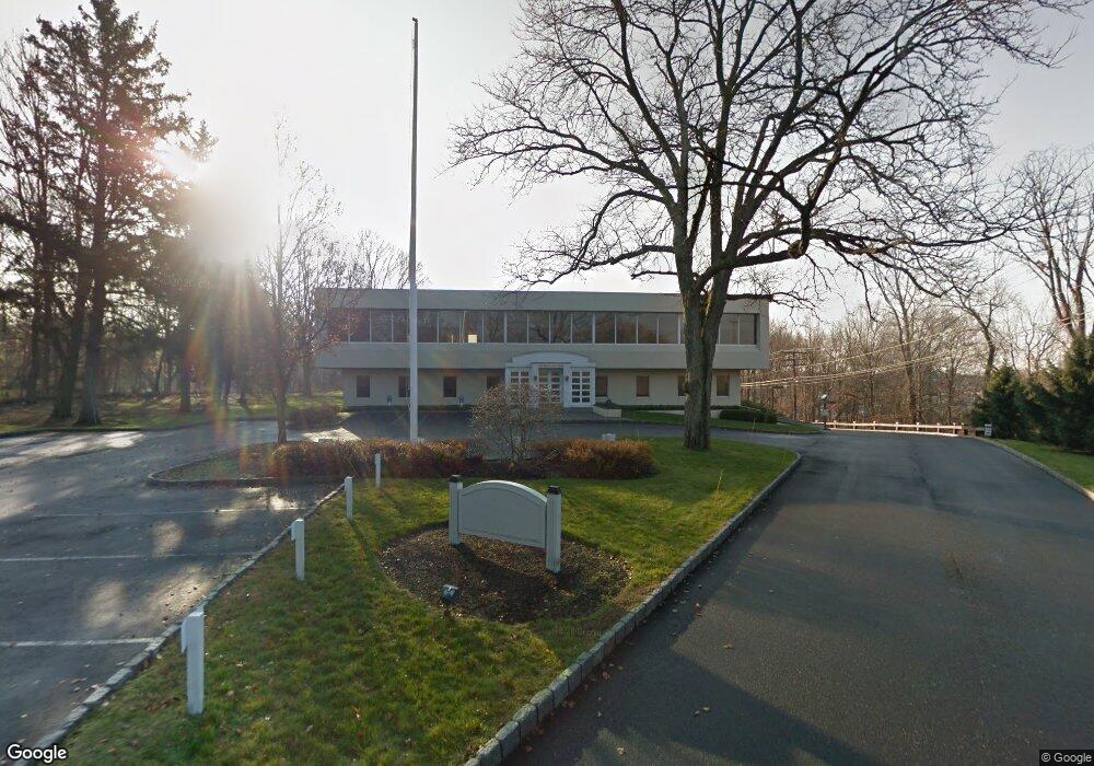 1 Parklands Dr unit 220, Darien, CT 06820 - photo 1