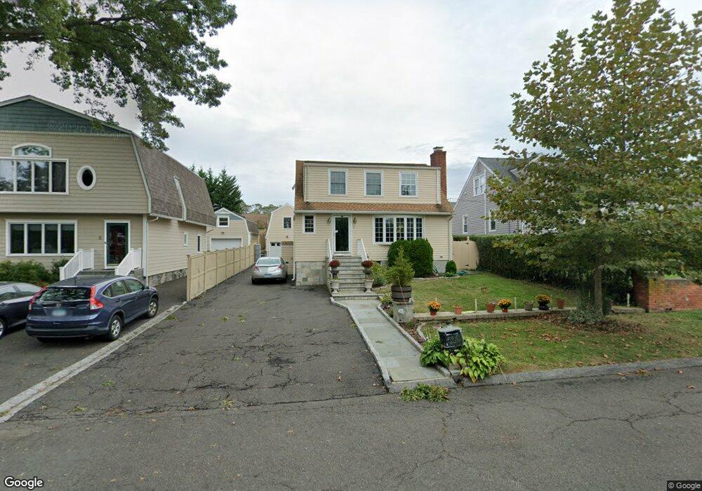 9 Spezzano Dr, Riverside, CT 06878 - photo 1