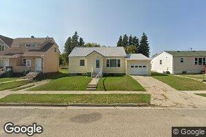 513 2nd St NE, Rolla, ND 58367
