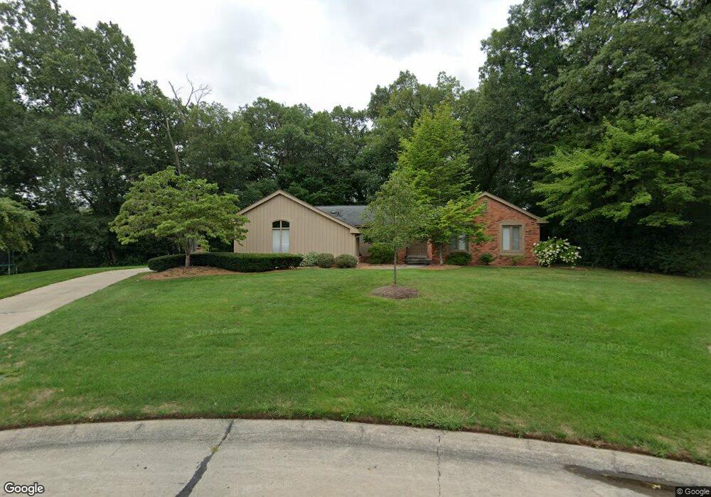 1968 Brookview Ct, Bloomfield Hills, MI 48304 - photo 1