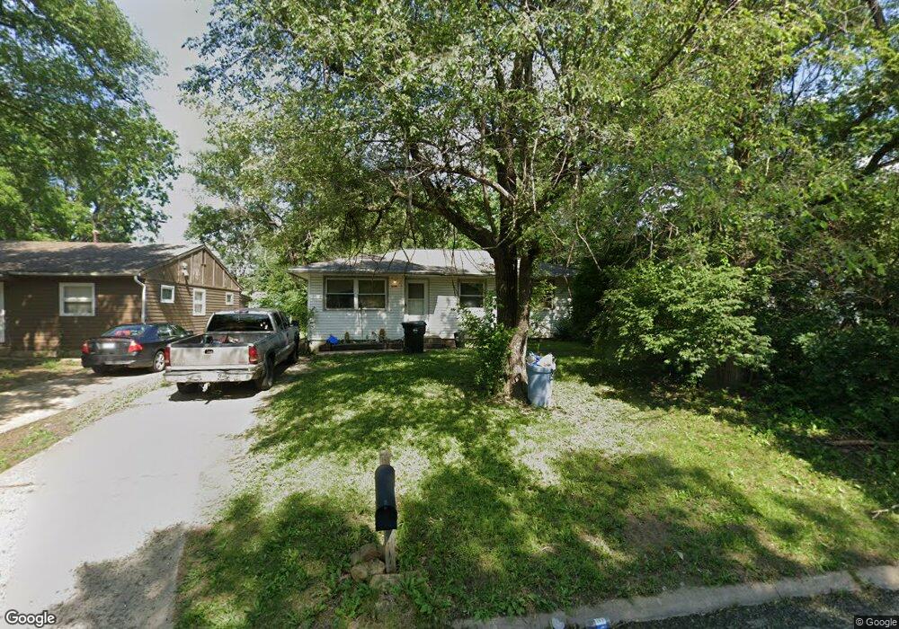 3108 SE Irvingham St, Topeka, KS 66605 - photo 1