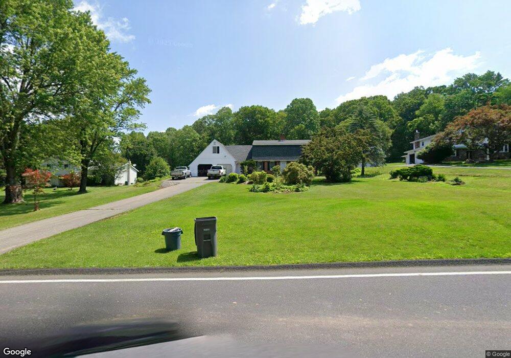 5215 Chestnut Hill Rd, Center Valley, PA 18034 - photo 1