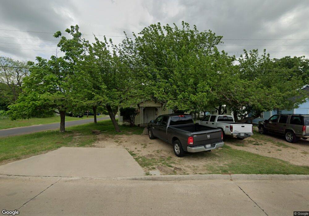 508 NE Main St, Ennis, TX 75119 - photo 1