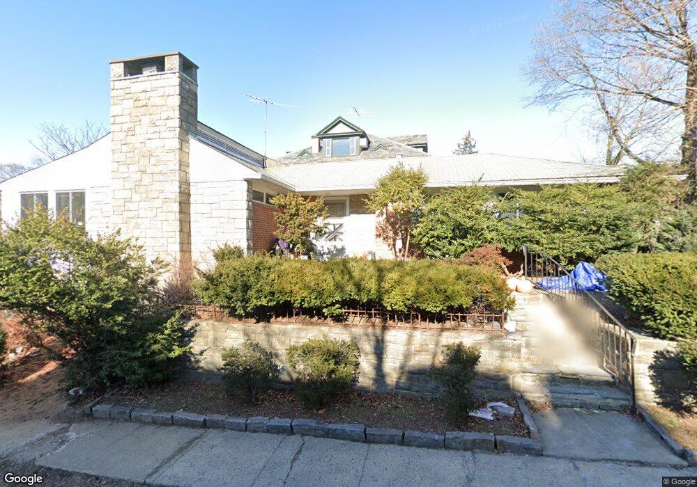 121 Belverdere Dr A K A 106 Sunndyside Dr, Yonkers, NY 10705 - photo 1