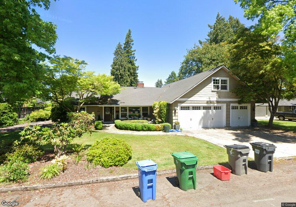 2541 Pioneer Pike, Eugene, OR 97401 - photo 1