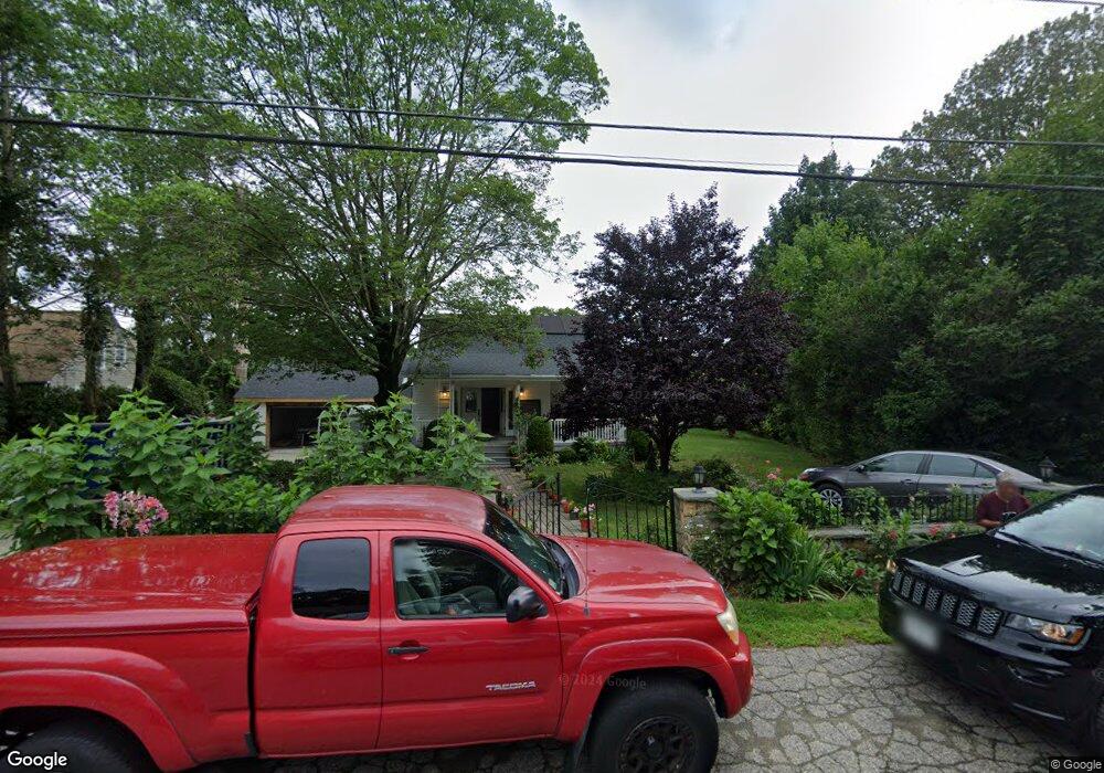 554 Bound Rd, Woonsocket, RI 02895 - photo 1