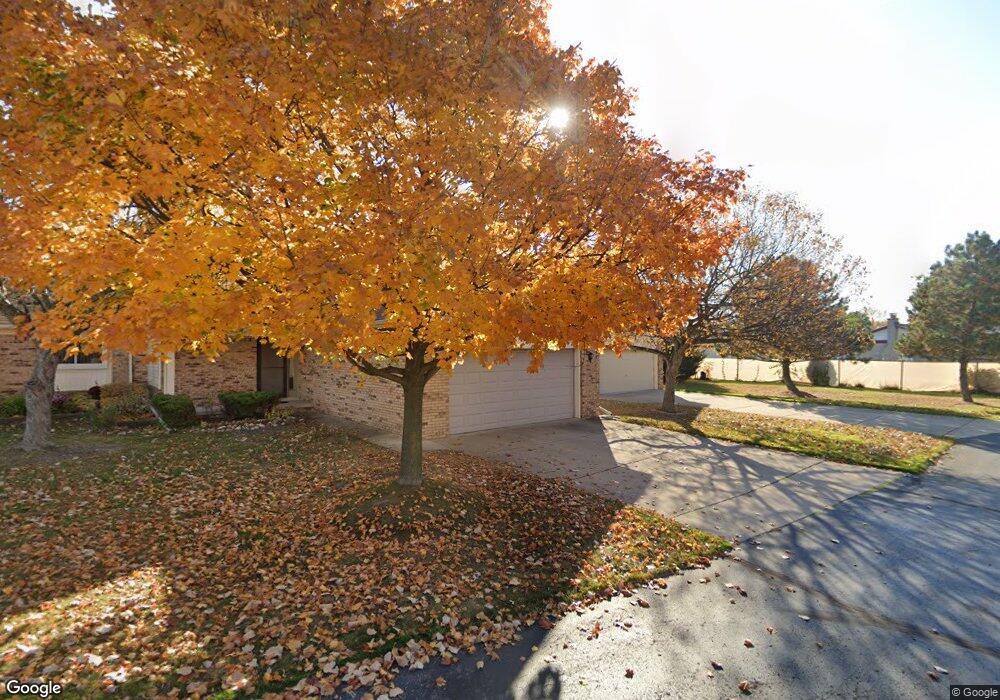 29740 Arnell Ct, Roseville, MI 48066 - photo 1