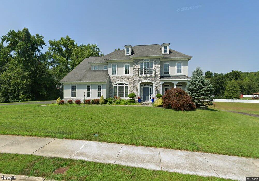 8901 Laurel Overlook Dr, Lorton, VA 22079 - photo 1