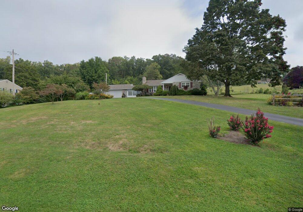 1511 Franklin Dr, Pottstown, PA 19465 - photo 1