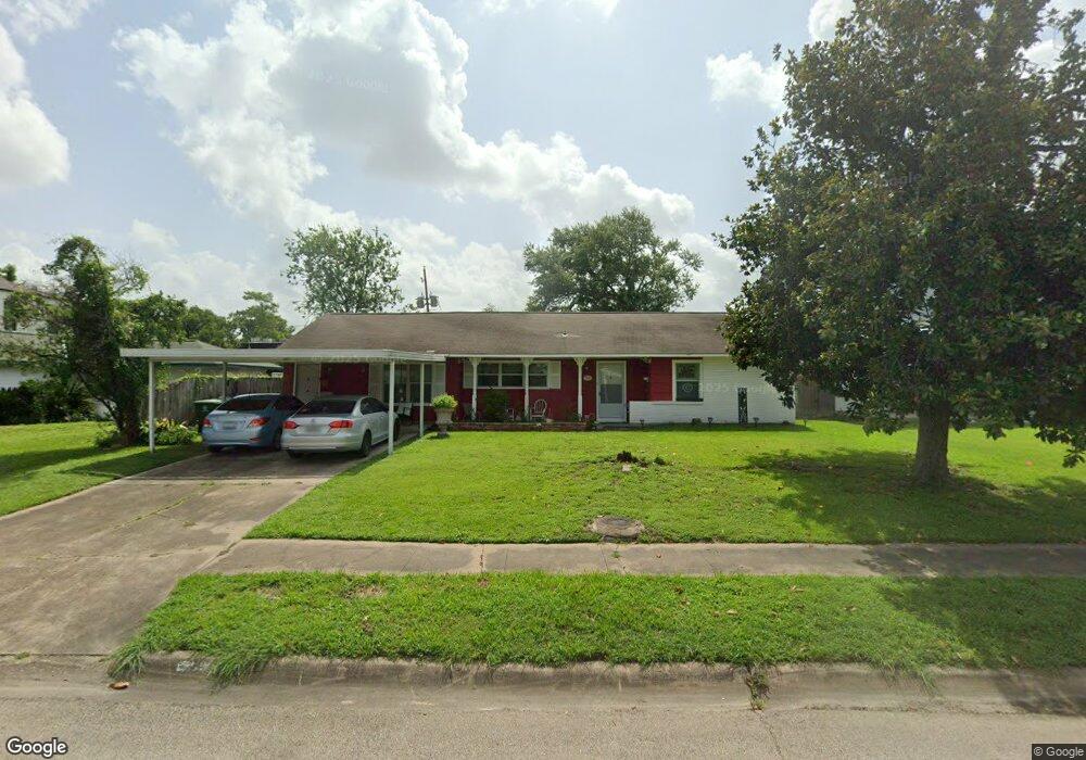 1610 Bayram Dr, Houston, TX 77055 - photo 1