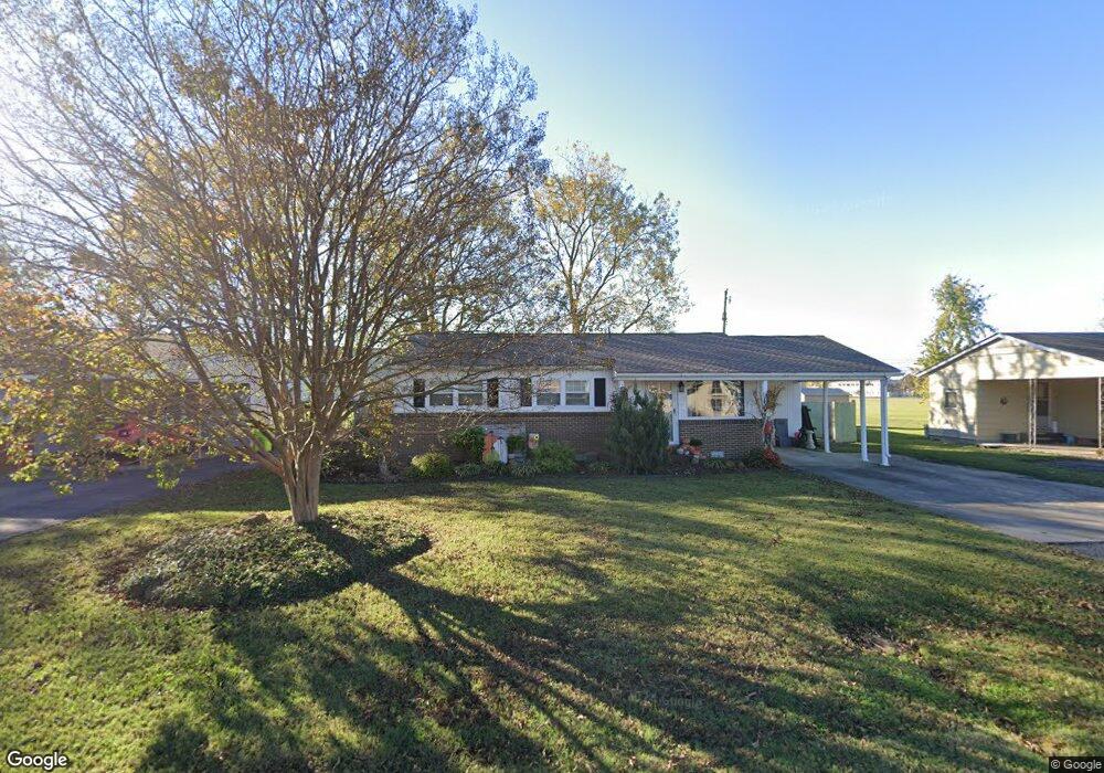 207 W Hastings St, Stuttgart, AR 72160 - photo 1