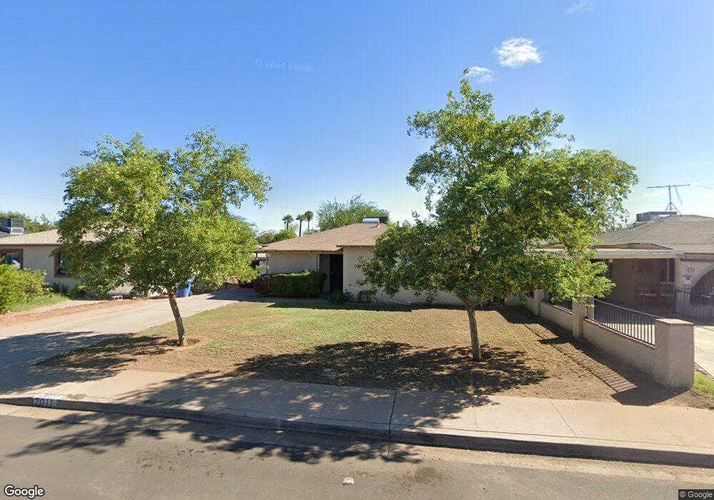 2011 N 24th Place, Phoenix, AZ 85008 - photo 1