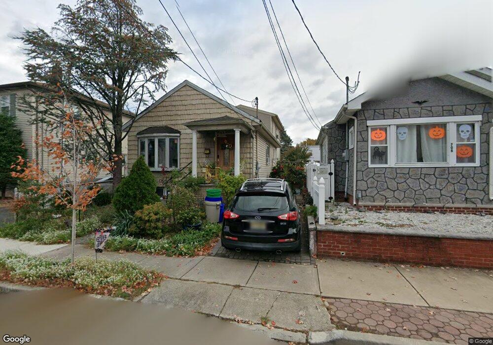 706 Cedar St, Lyndhurst, NJ 07071 - photo 1