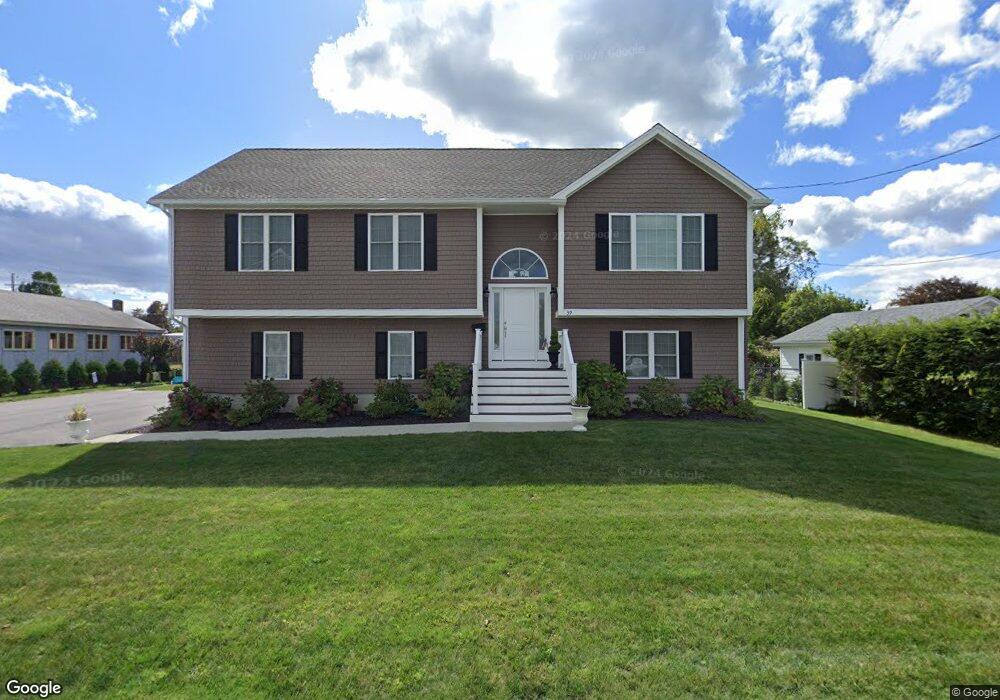 39 Center St, South Dartmouth, MA 02748 - photo 1