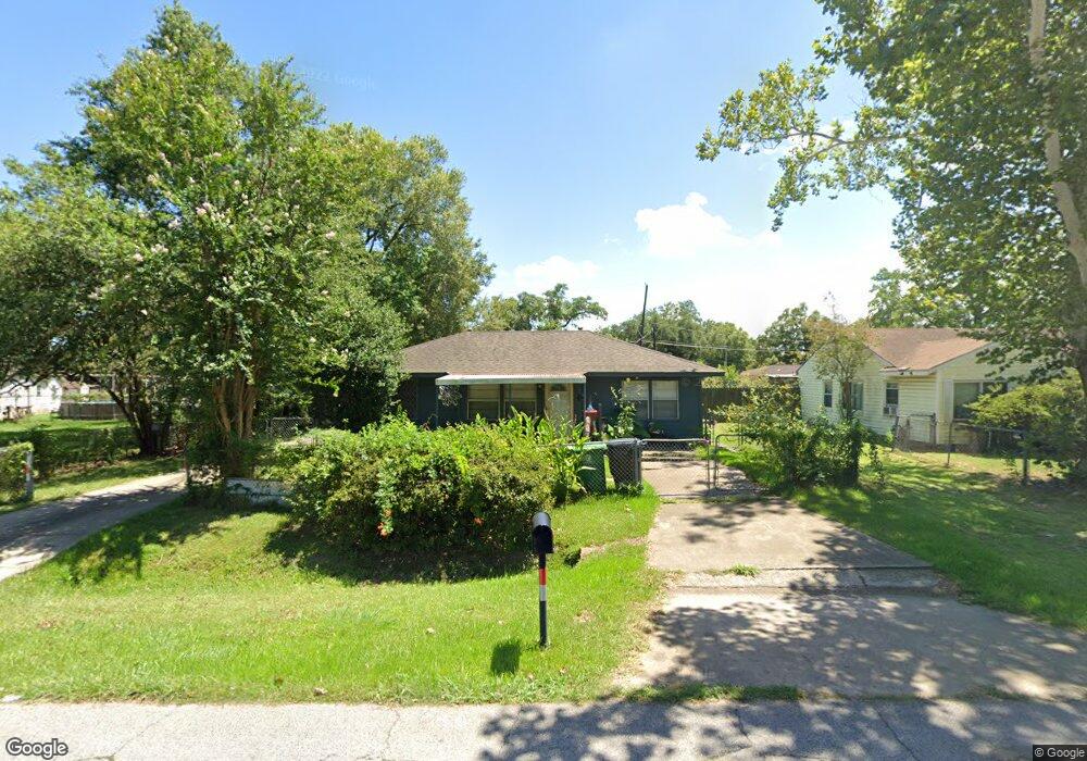 13226 Blythe St, Houston, TX 77015 - photo 1