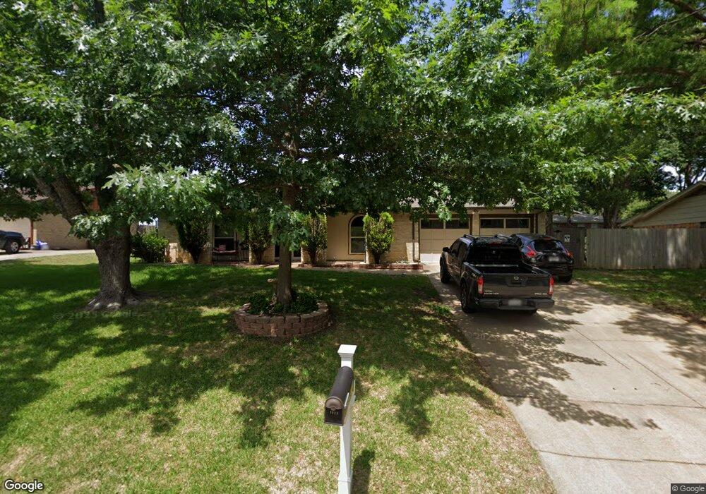 1013 Sherwood Dr, Bedford, TX 76022 - photo 1