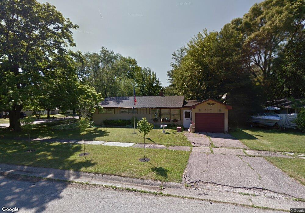 3220 Cranbrook Cir, Flint, MI 48507 - photo 1