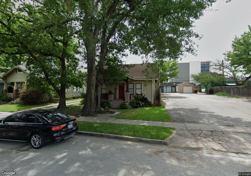 3539 Oak Ridge St, Houston, TX 77009 - photo 1