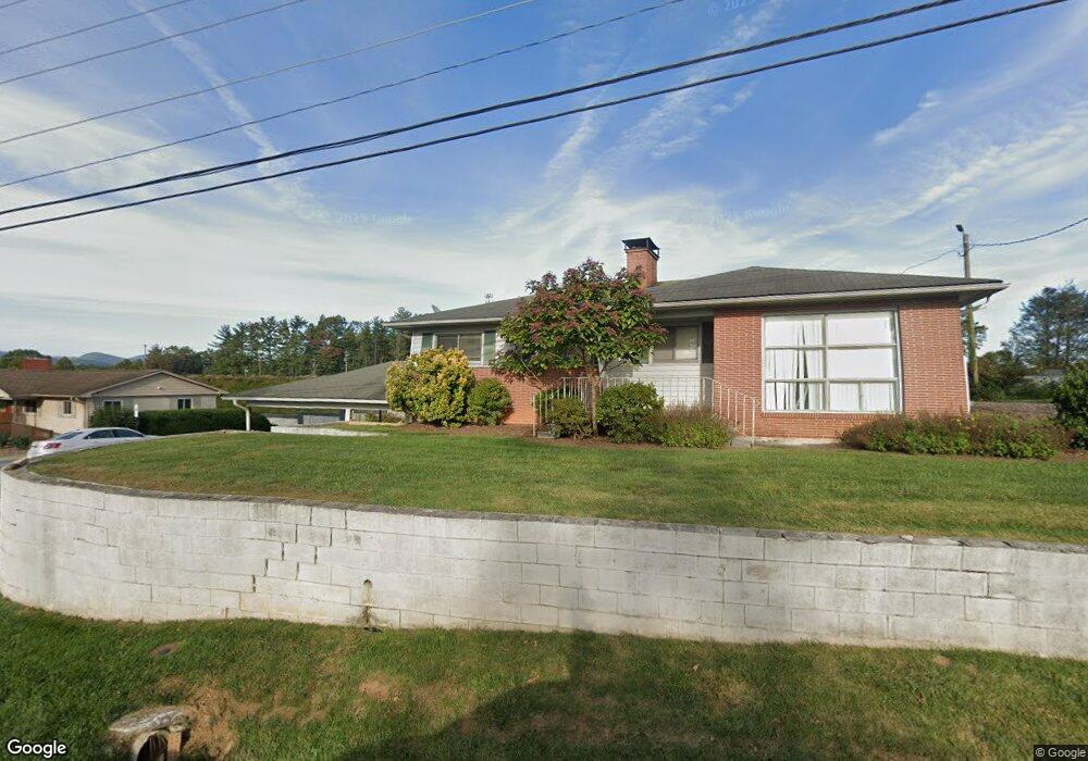 346 Carolina Village Rd, Hendersonville, NC 28792 - photo 1