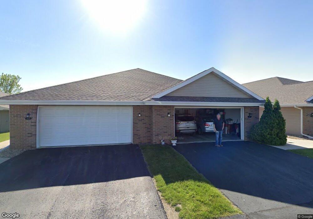 1416 Asbury Ln, Waterloo, IA 50701 - photo 1