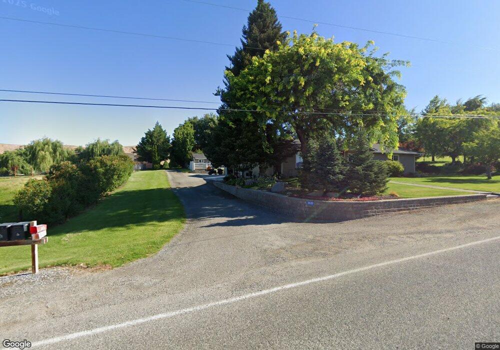 2831 8th St NE, East Wenatchee, WA 98802 - photo 1