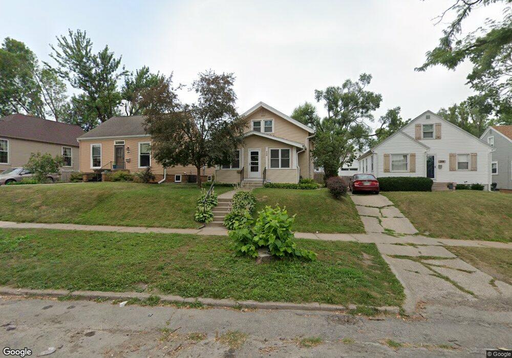 246 12th St NW, Cedar Rapids, IA 52405 - photo 1
