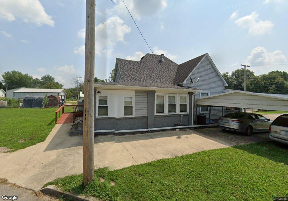 728 W 2nd St, Bicknell, IN 47512 - photo 1