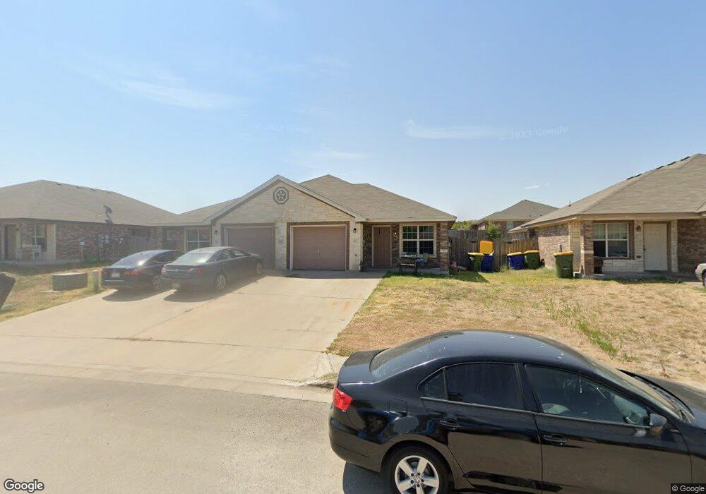 1005 Leah Dr unit A & B, Troy, TX 76579 - photo 1