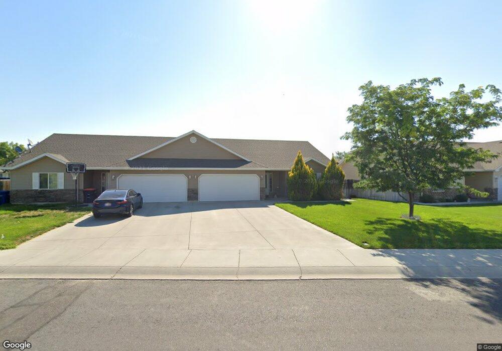 694 Beta St, Twin Falls, ID 83301 - photo 1