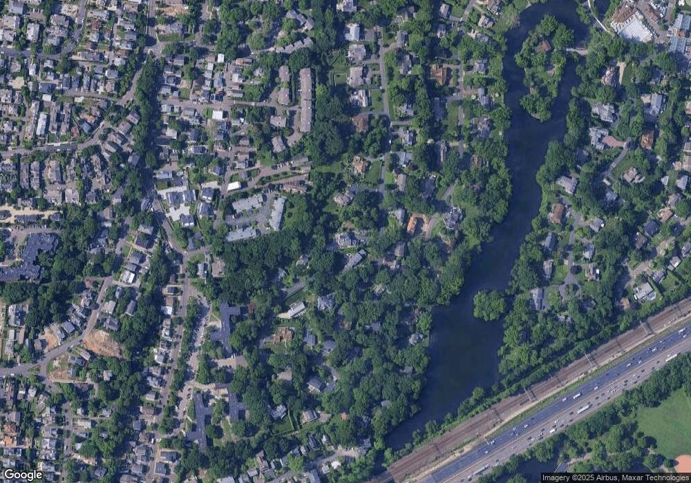 288 Overlook Dr, Greenwich, CT 06830 - photo 1