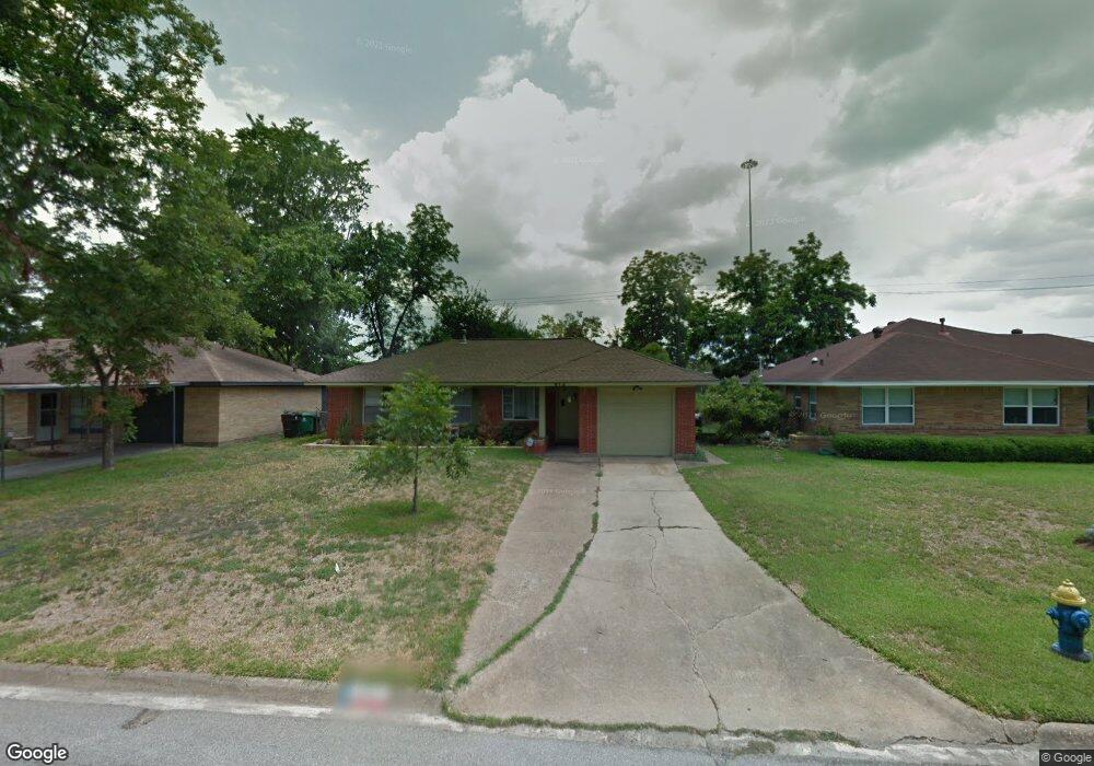 915 W 30th St, Houston, TX 77018 - photo 1