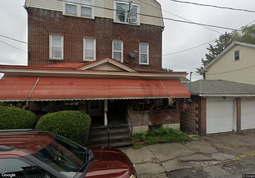 319 E Chestnut St, Hazleton, PA 18201 - photo 1