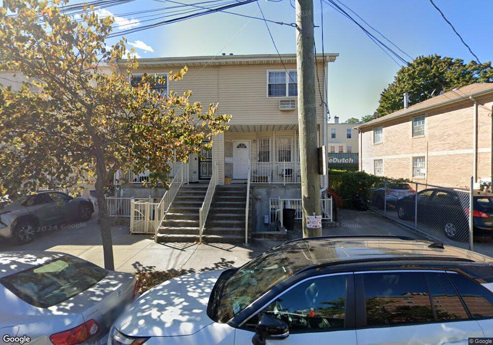 10708 166th St, Jamaica, NY 11433 - photo 1