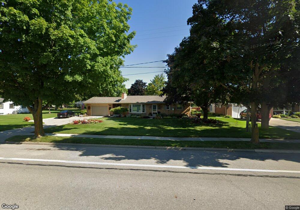 924 E Genesee St, Frankenmuth, MI 48734 - photo 1