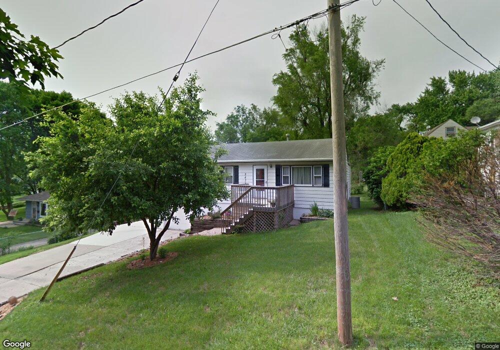 2678 Grandview Ave, Des Moines, IA 50317 - photo 1