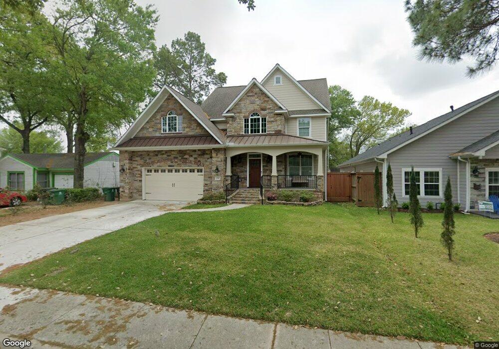 1729 Saxon Dr, Houston, TX 77018 - photo 1