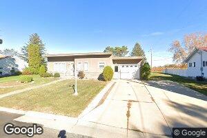 226 Goodview Dr, Spring Grove, MN 55974