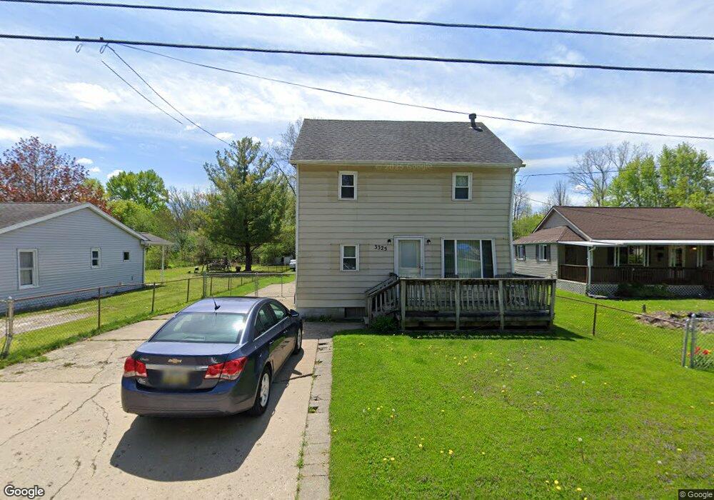 3325 Hogarth Ave, Flint, MI 48532 - photo 1