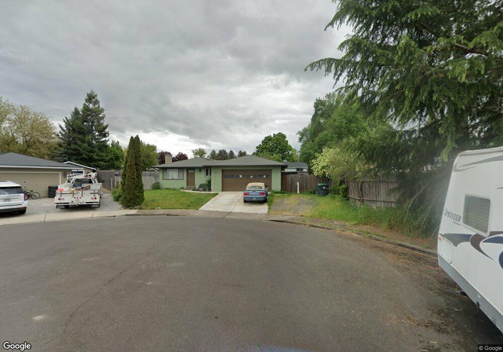 2934 Iris Cir, Medford, OR 97504 - photo 1